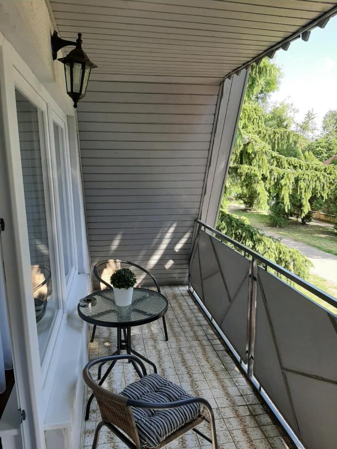 Nikolett Apartman Hajduszoboszlo Exterior photo