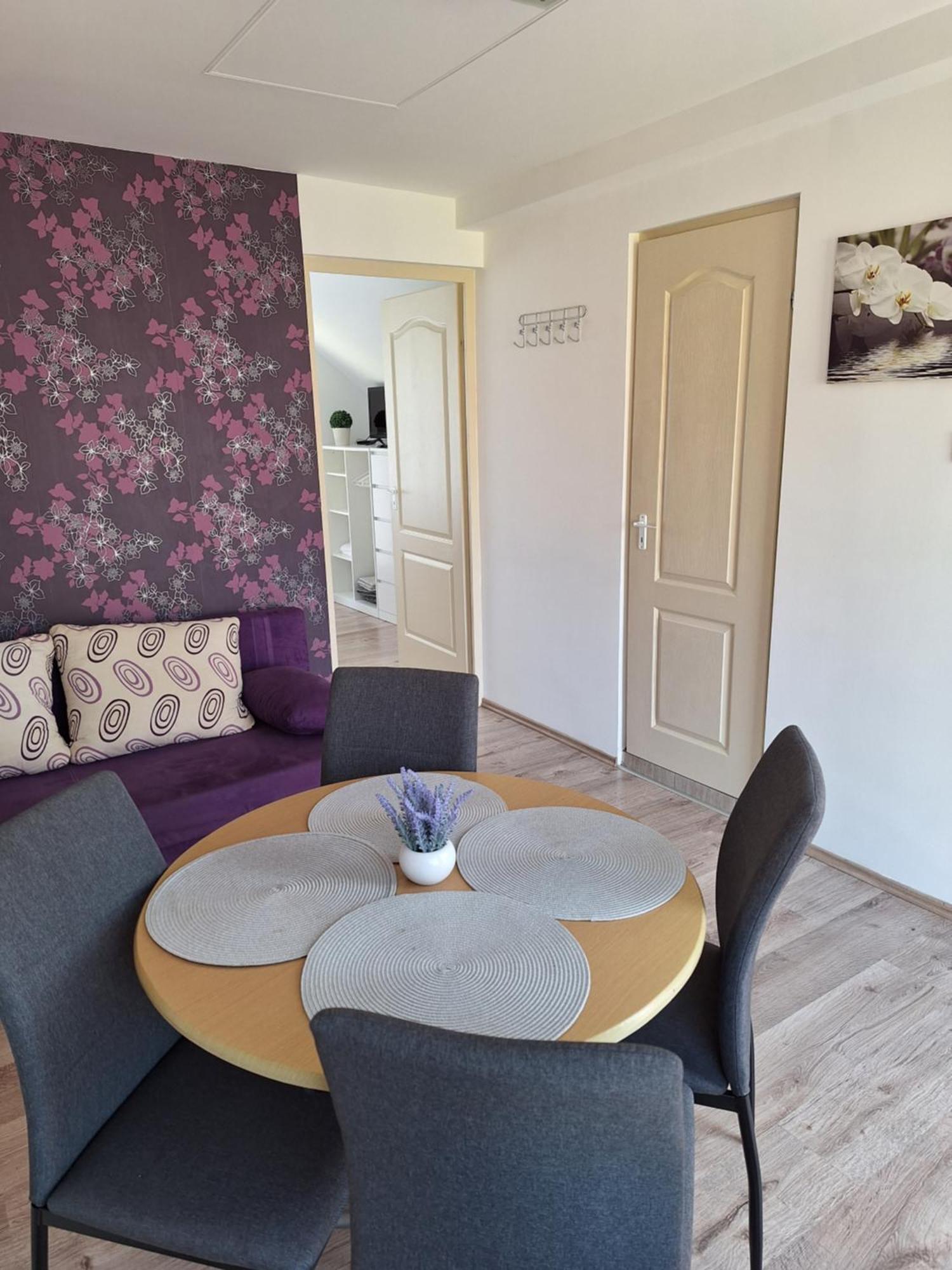 Nikolett Apartman Hajduszoboszlo Exterior photo