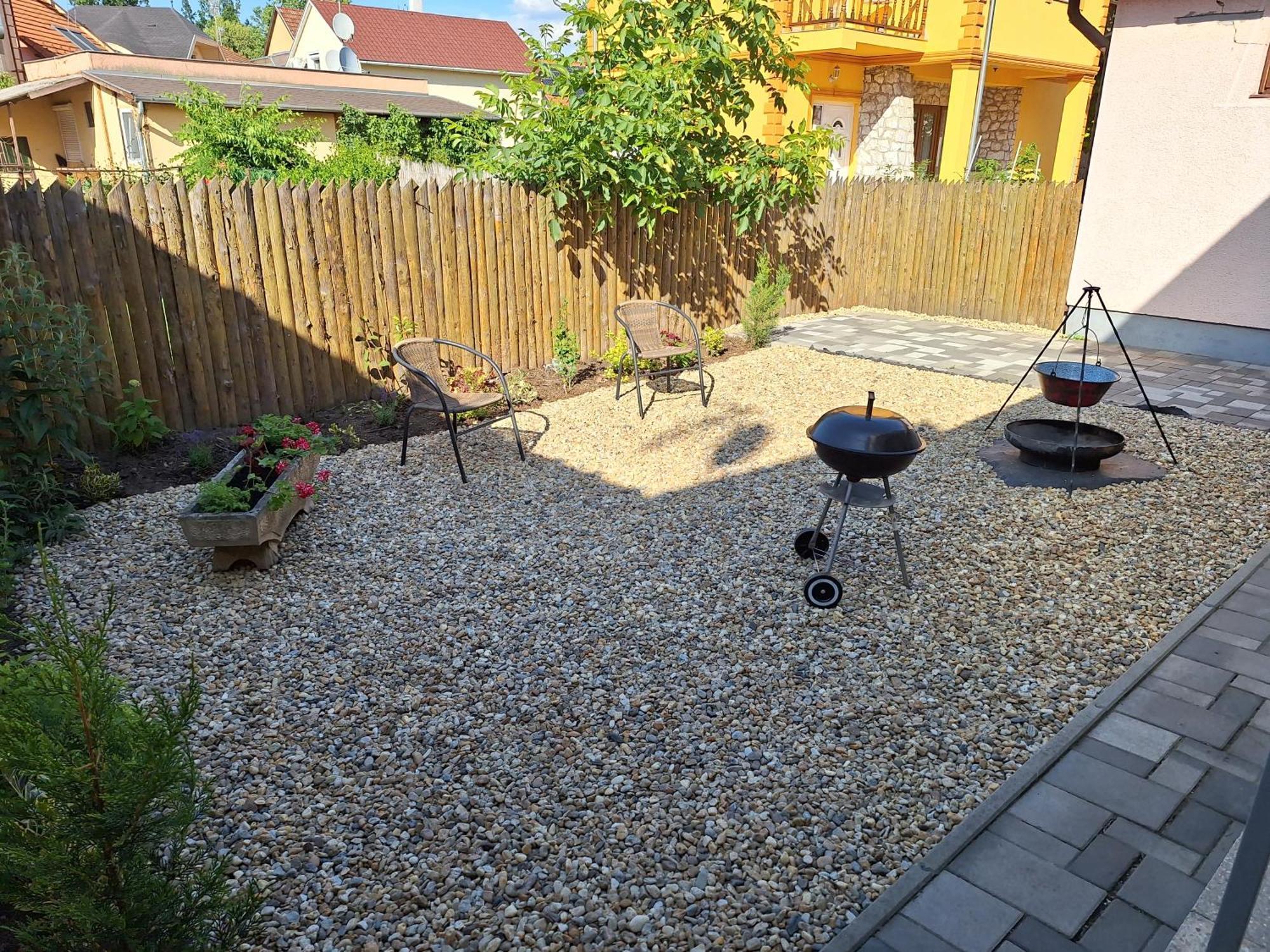 Nikolett Apartman Hajduszoboszlo Exterior photo